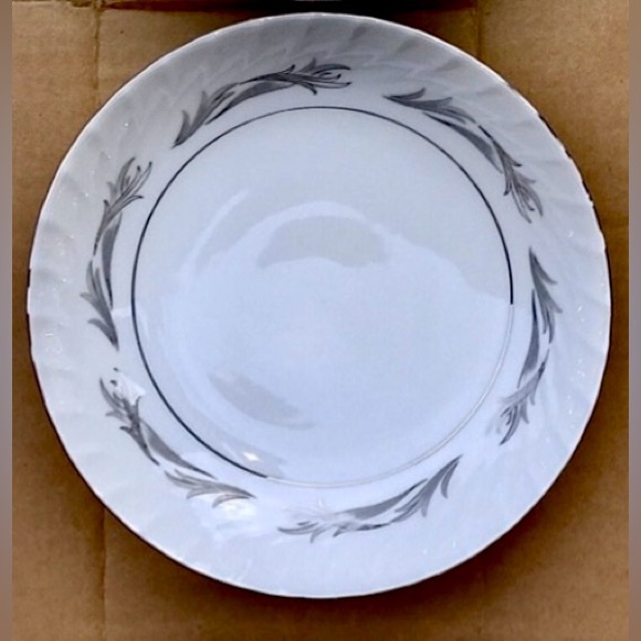 Vtg Discontinued Harmony House Platinum Scroll Coupe Soup Bowl - Picture 2 of 4